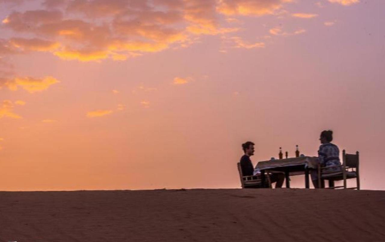 Roses Desert Camp メルズーガ エクステリア 写真
