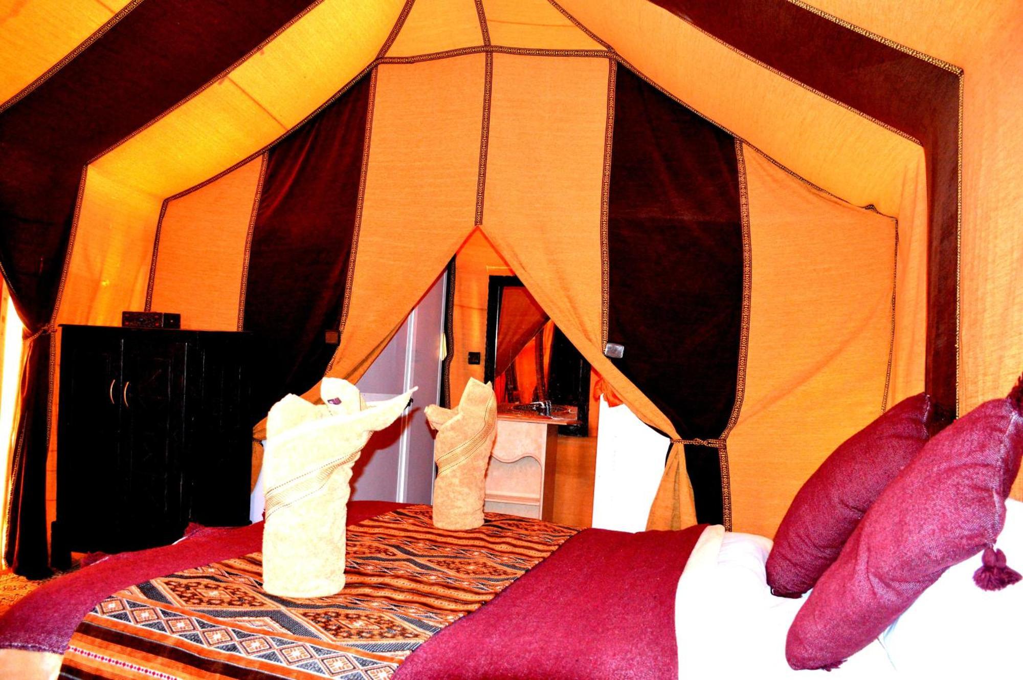 Roses Desert Camp メルズーガ エクステリア 写真